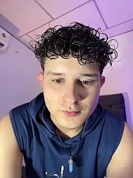 Snapshot of Nathan_Bluee chatting on 11-09-25, 07:01 Nathan Bluee online show from 11-09-25, 07:01