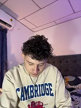 Snapshot of Nathan_Bluee chatting on 11-18-25, 03:05 Nathan Bluee online show from 11-18-25, 03:05