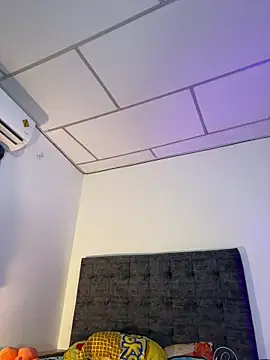 Snapshot of Nathan_Bluee chatting on 11-22-25, 04:06 Nathan Bluee online show from 11-22-25, 04:06