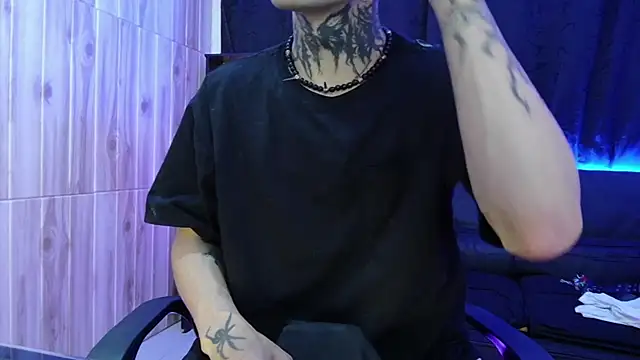 Snapshot of Andy_bapho chatting on 02-22-25, 02:08 Andy bapho online show from 02-22-25, 02:08