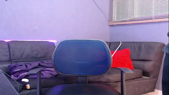 Snapshot of Andy_bapho chatting on 12-04-25, 02:48 Andy bapho online show from 12-04-25, 02:48