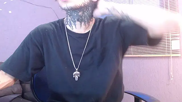 Snapshot of Andy_bapho chatting on 01-10-26, 02:30 Andy bapho online show from 01-10-26, 02:30