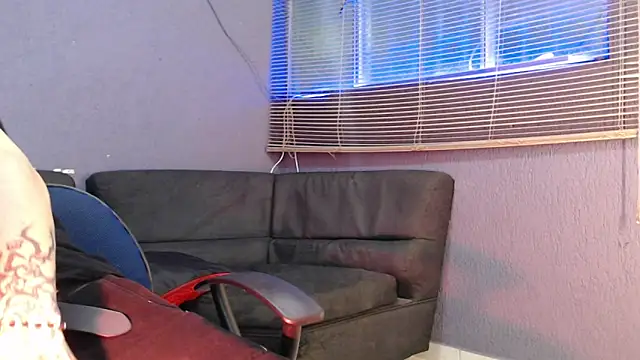 Snapshot of Andy_bapho chatting on 02-12-26, 02:45 Andy bapho online show from 02-12-26, 02:45