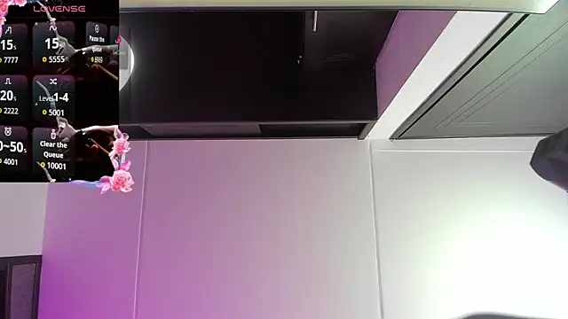 Snapshot of Samanthamillher10 chatting on 11-02-25, 11:34 Samanthamillher10 online show from 11-02-25, 11:34