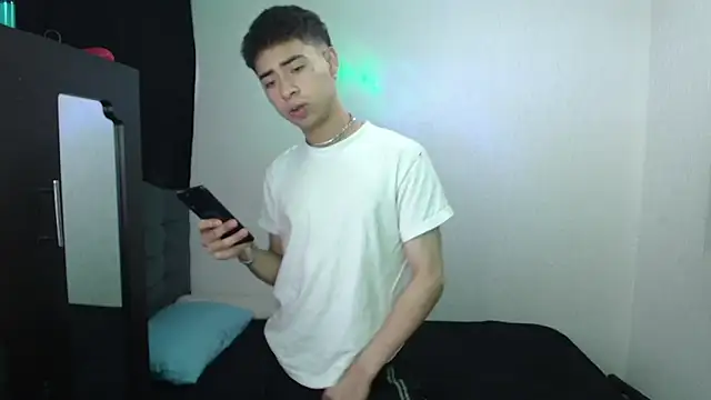 sexybat twink online show from 01-26-25, 02:41