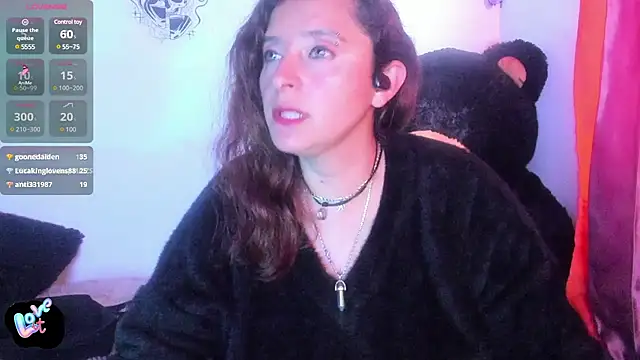 Snapshot of Baioleth chatting on 02-22-25, 03:01 Baioleth online show from 02-22-25, 03:01