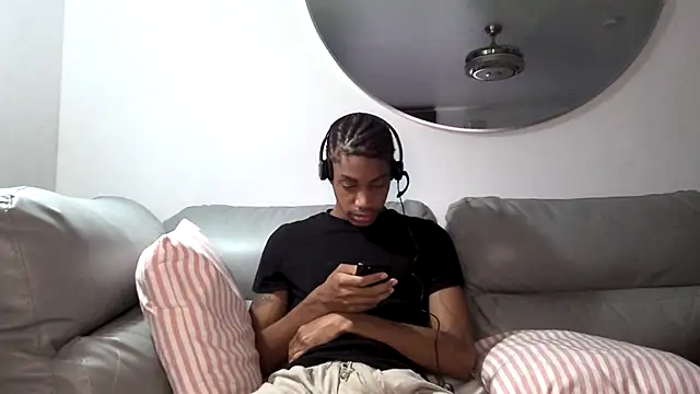 Skinnyblackman online show from 10-07-25, 10:07