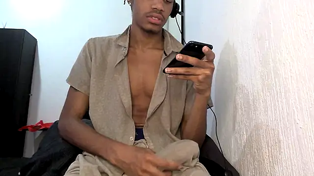 Skinnyblackman online show from 03-12-26, 04:40