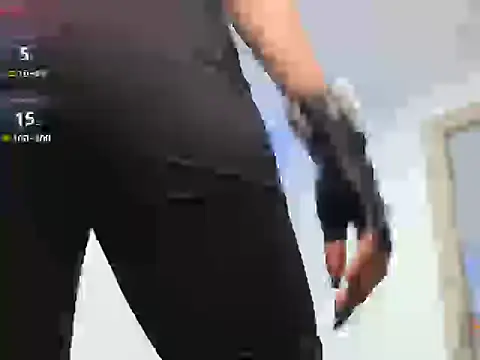 Snapshot of queen_findom chatting on 10-27-25, 01:31 queen findom online show from 10-27-25, 01:31