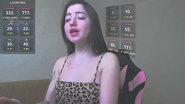 Luxuryalma online show from 04-25-26, 06:16