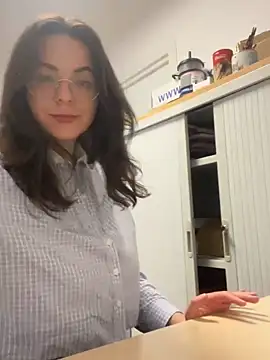 Alicia Hot1 online show from 03-10-25, 06:34