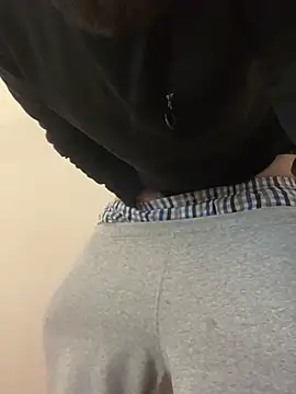 Snapshot of Bick_dick1997 chatting on 02-03-25, 05:56 Bick dick1997 online show from 02-03-25, 05:56