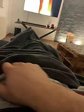 Snapshot of Bick_dick1997 chatting on 02-20-25, 08:03 Bick dick1997 online show from 02-20-25, 08:03