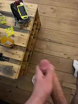 Snapshot of Bick_dick1997 chatting on 03-02-25, 08:07 Bick dick1997 online show from 03-02-25, 08:07