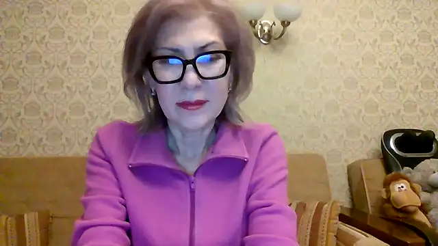 Snapshot of Elegant00Lady chatting on 05-17-26, 05:20 Elegant00Lady online show from 05-17-26, 05:20