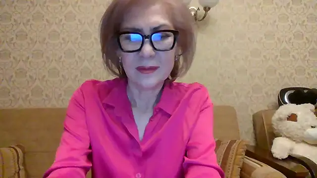 Snapshot of Elegant00Lady chatting on 05-21-26, 04:03 Elegant00Lady online show from 05-21-26, 04:03