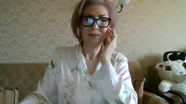 Snapshot of Elegant00Lady chatting on 05-29-26, 03:48 Elegant00Lady online show from 05-29-26, 03:48