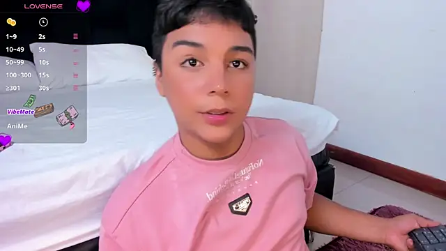 Snapshot of Seductivo_jr chatting on 02-11-25, 04:11 Seductivo jr online show from 02-11-25, 04:11