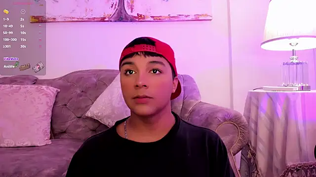 Snapshot of Seductivo_jr chatting on 02-15-25, 03:31 Seductivo jr online show from 02-15-25, 03:31