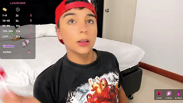 Snapshot of Seductivo_jr chatting on 02-16-25, 07:15 Seductivo jr online show from 02-16-25, 07:15