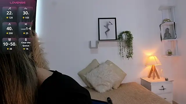 Abigail 29 online show from 11-12-25, 12:05