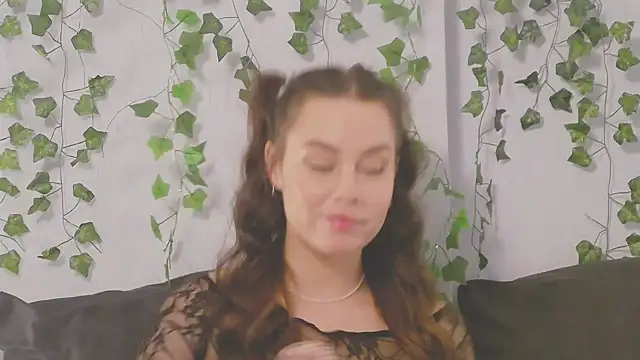 MiaNell online show from 02-23-25, 07:49