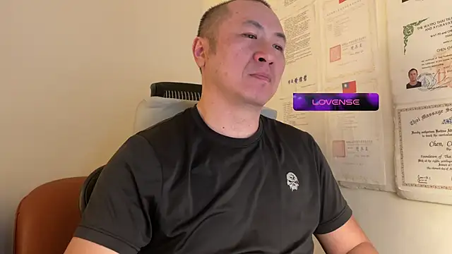 Snapshot of chih515 chatting on 01-15-25, 02:38 chih515 online show from 01-15-25, 02:38