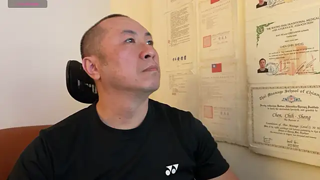 Snapshot of chih515 chatting on 01-29-25, 06:01 chih515 online show from 01-29-25, 06:01