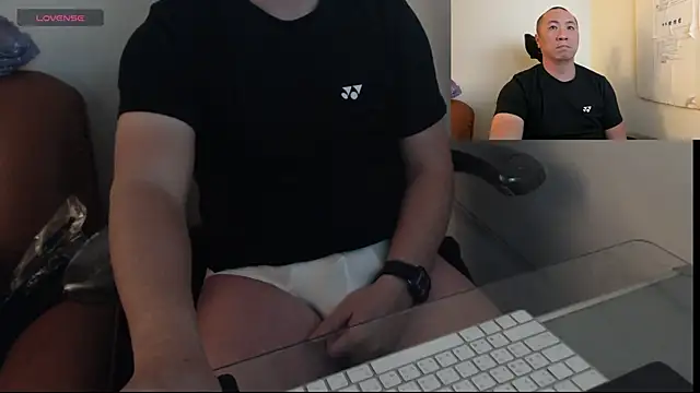 Snapshot of chih515 chatting on 03-18-25, 01:32 chih515 online show from 03-18-25, 01:32