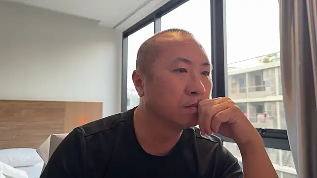 chih515 online show from 04-12-26, 11:43