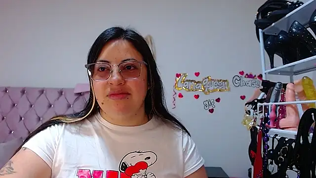 Snapshot of lanaqueen699 chatting on 10-22-25, 12:27 lanaqueen699 online show from 10-22-25, 12:27