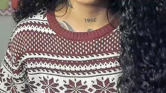 Snapshot of Ama_music chatting on 01-08-25, 07:03 Ama music online show from 01-08-25, 07:03