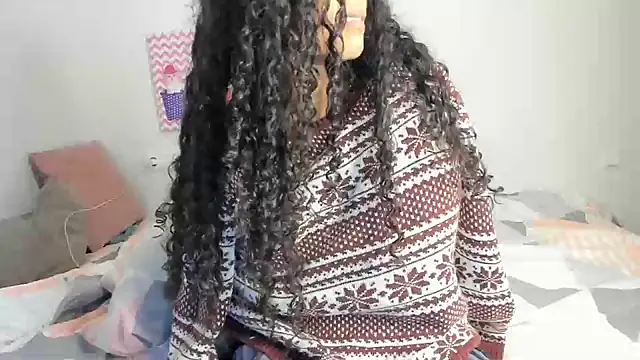 Snapshot of Ama_music chatting on 01-26-25, 01:47 Ama music online show from 01-26-25, 01:47