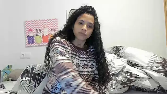 Snapshot of Ama_music chatting on 02-03-25, 04:20 Ama music online show from 02-03-25, 04:20