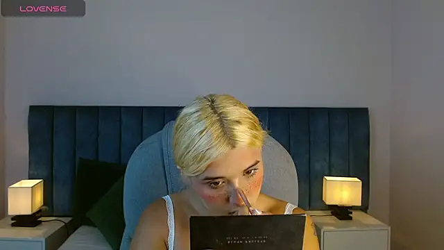 april bunnyy online show from 03-01-25, 04:22