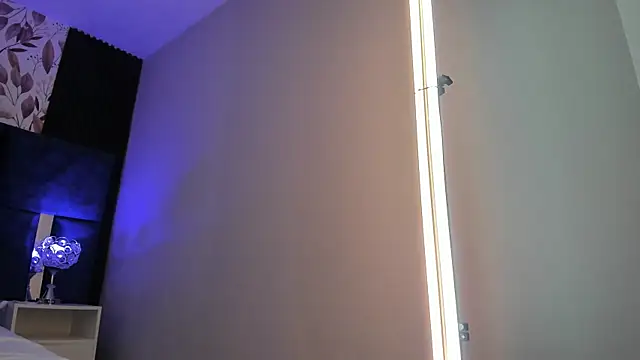 Larabrooks online show from 11-12-25, 07:13