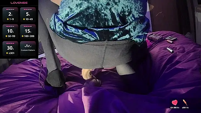 FLakiReve online show from 02-19-25, 02:12