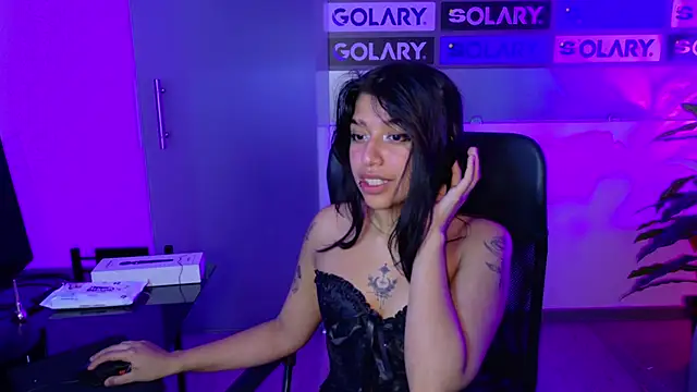 UnderBaby  online show from 10-02-25, 03:24