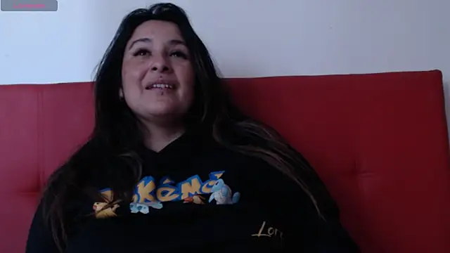 Snapshot of amydeepqueen chatting on 12-11-24, 02:54 amydeepqueen online show from 12-11-24, 02:54