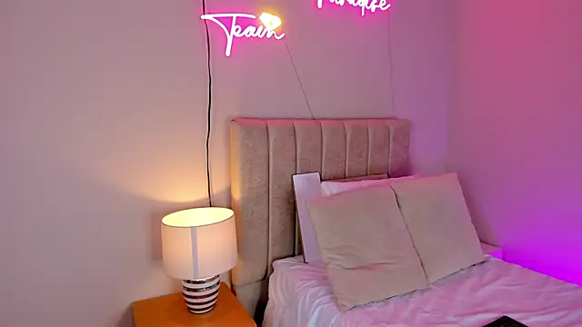 Snapshot of _angela_x chatting on 01-11-25, 05:51 angela x online show from 01-11-25, 05:51