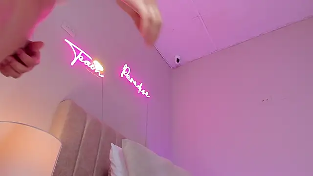 Snapshot of _angela_x chatting on 01-25-25, 05:51 angela x online show from 01-25-25, 05:51