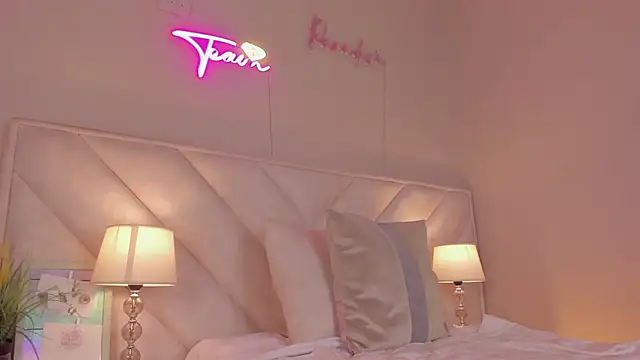 Snapshot of _angela_x chatting on 02-13-26, 11:56 angela x online show from 02-13-26, 11:56