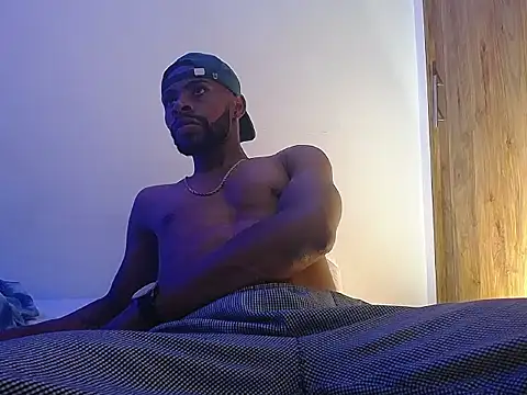 GerardSmitt online show from 10-18-25, 02:03