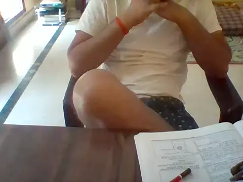 Snapshot of bigvorn6 chatting on 03-15-25, 10:35 bigvorn6 online show from 03-15-25, 10:35