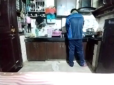 bigvorn6 online show from 11-18-25, 02:28