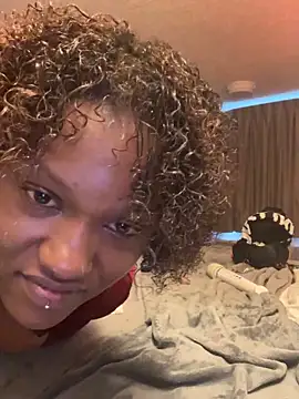 Snapshot of PrettyGal_Tingz chatting on 01-14-25, 11:05 PrettyGal Tingz online show from 01-14-25, 11:05