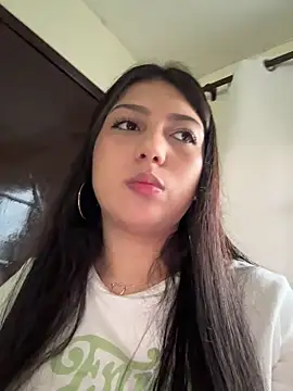 Maii chan online show from 01-25-25, 10:39