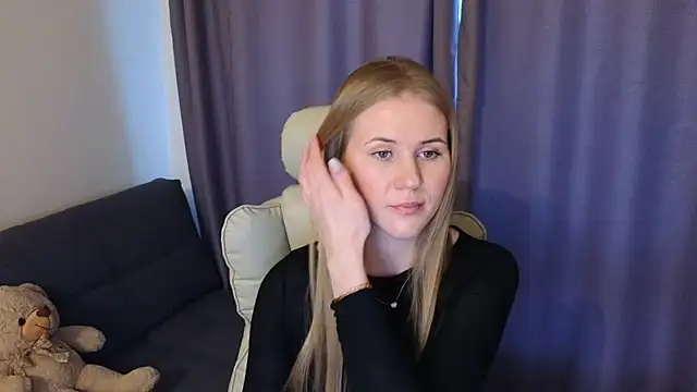 IsabelAllen online show from 12-03-24, 09:44