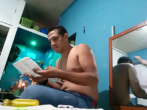 Snapshot of LiosArmando420 chatting on 09-15-25, 03:06 LiosArmando420 online show from 09-15-25, 03:06