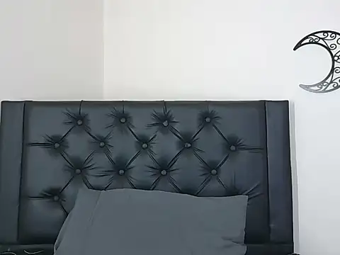 EvoletFMK online show from 04-25-26, 06:16